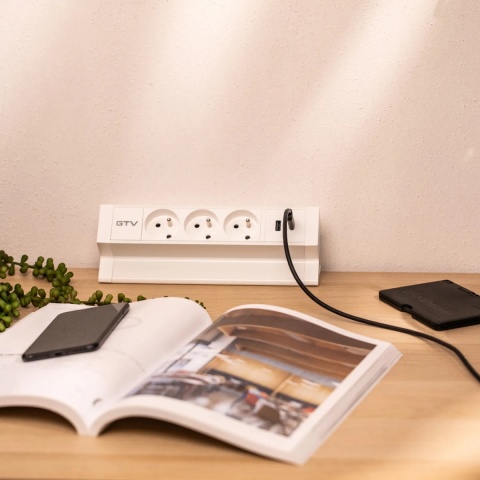Gniazdo meblowe Basco z mocowaniem USB A+C, kabel 1,5m - białe