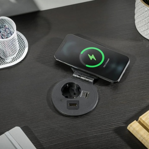 Gniazdo wpuszczane chowane w blat CHARGER PLUS Czarne GTV