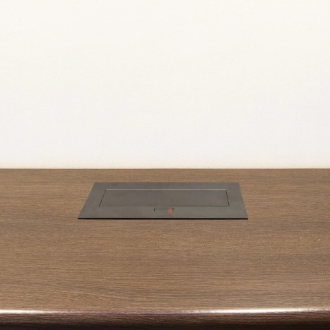 Gniazdo wpuszczane chowane w blat FLEXIPORT Aluminium GTV