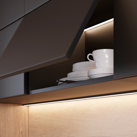 Odbojnik krótki PUSH TO OPEN z końcówką gumową SALTO GTV Czarny