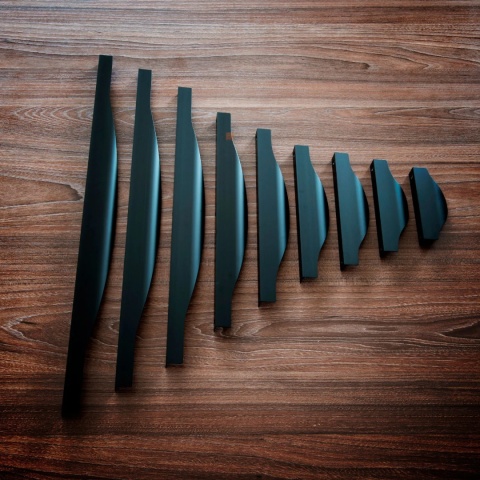 Uchwyt meblowy do szafek UA04 rozstaw 128mm Mosiądz AMIX