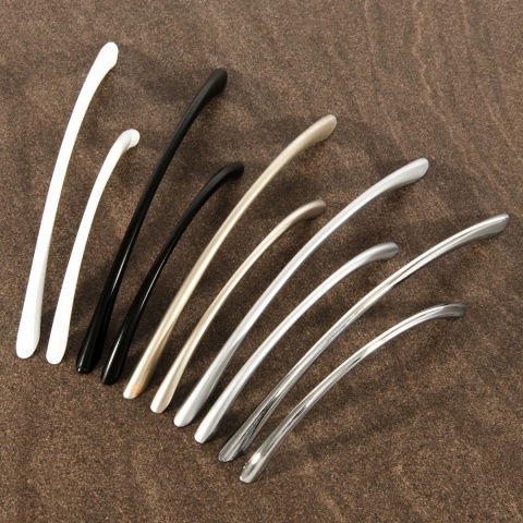 Uchwyt meblowy do szafek LCK-02 rozstaw 96mm Chrom LEBA