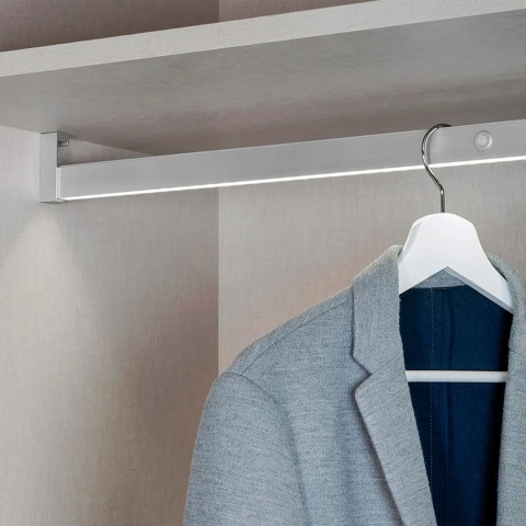 Drążek LED do szafy 858MM POLUX z czujnikiem Emuca