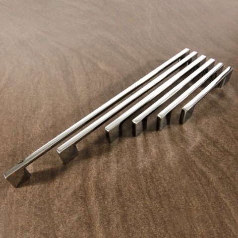Uchwyt meblowy do szafek LCK-165 rozstaw 256mm Chrom LEBA
