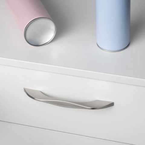 Uchwyt meblowy do szafek Varna rozstaw 160mm nikiel satynowy EMUCA - 20 Sztuk