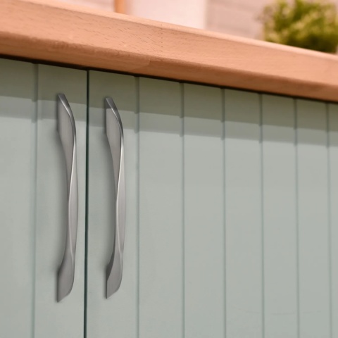 Uchwyt meblowy do szafek Varna rozstaw 160mm nikiel satynowy EMUCA - 20 Sztuk