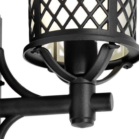 Elegancki kinkiet zewnętrzny z ozdobną kratką K-8215 z serii CHICAGO